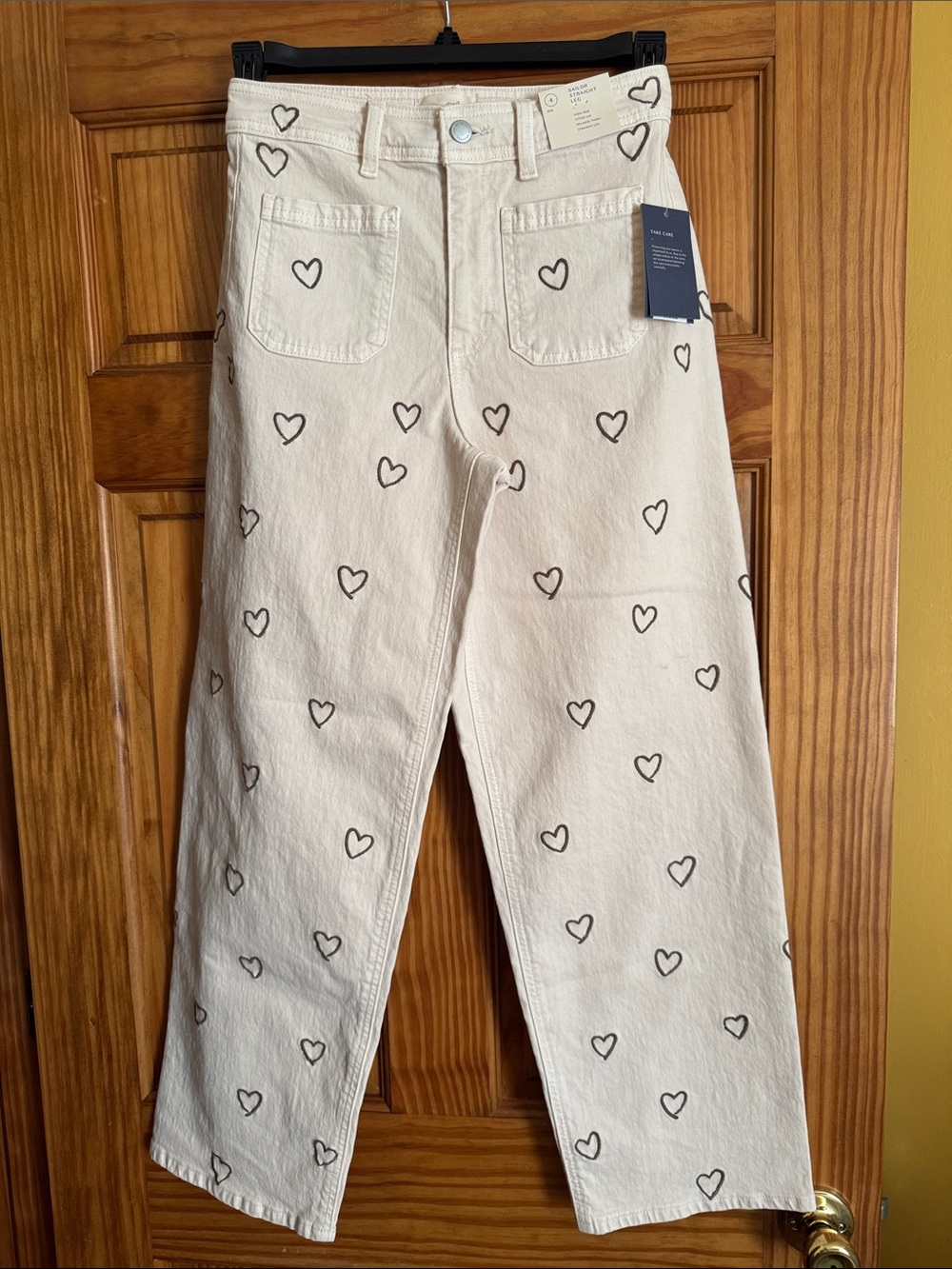 Women’s Cream Heart-Print Straight Jeans